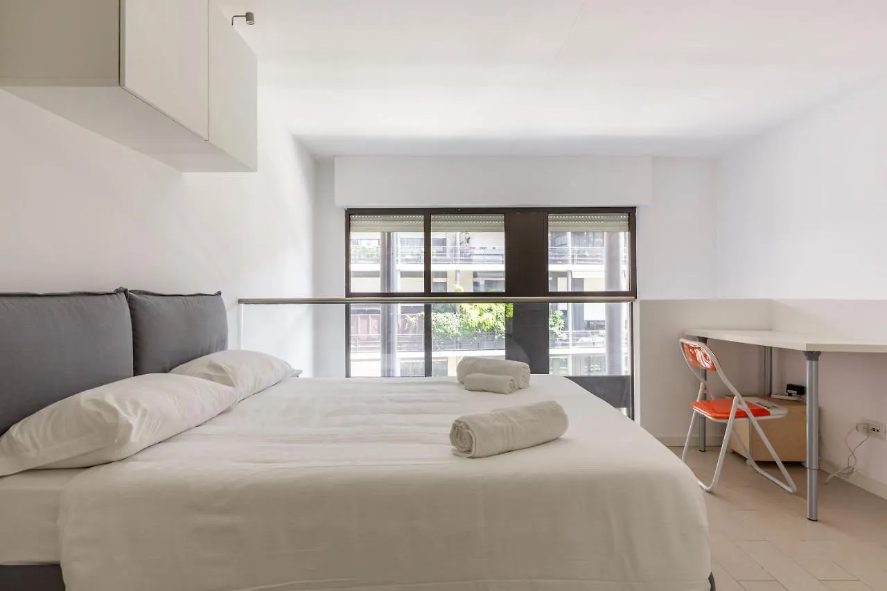 Elegant Loft With Balcony! Apartment Milan 0*,  Italy