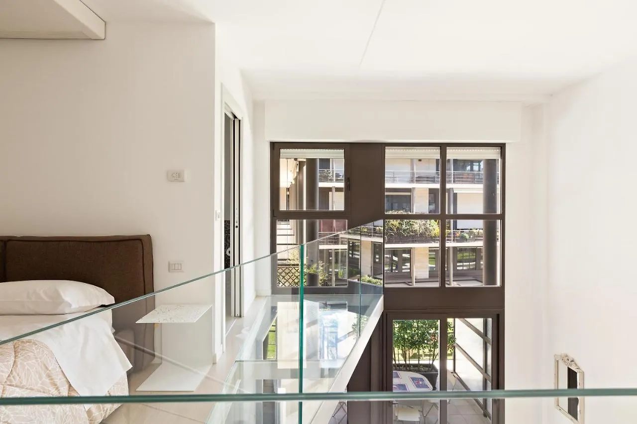 Elegant Loft With Balcony! Apartment Milan